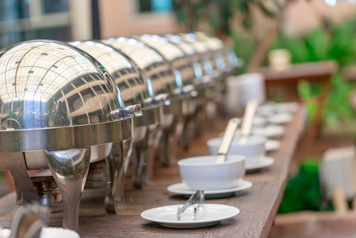 Chafing Dishes: The Centerpiece of Any Elegant Buffet Setup