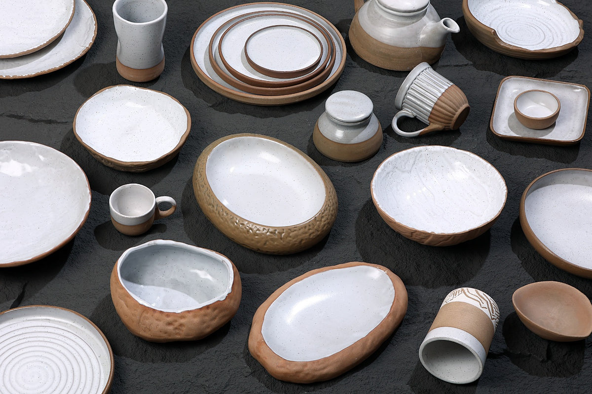 Brown Rustic Clay | White Studio